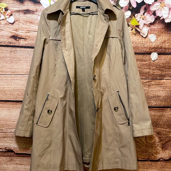 DKNY trench coat - Picture 7 of 13